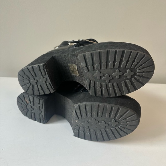 Black chunky platform biker boots with double buckle - Picture 6 of 7